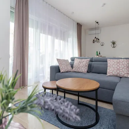Mare With Pool 50 Meters From The Sea- By Ta Leut Agency Apartment *