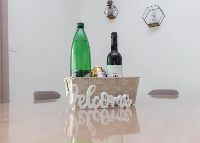 شقة Mare With Pool Near The - Ta Leut Agency