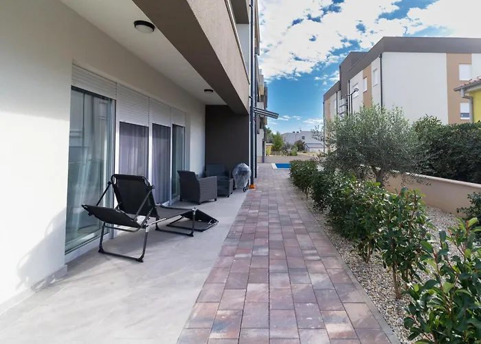 Mare With Pool Near The - Ta Leut Agency * بريفلاكا